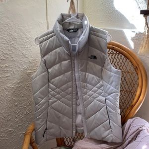 North face puffy vest medium